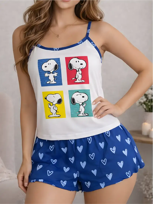 Pijama corta de tiras para mujer, camiseta blanca con Snoopy pop art y short azul con corazones blancos.